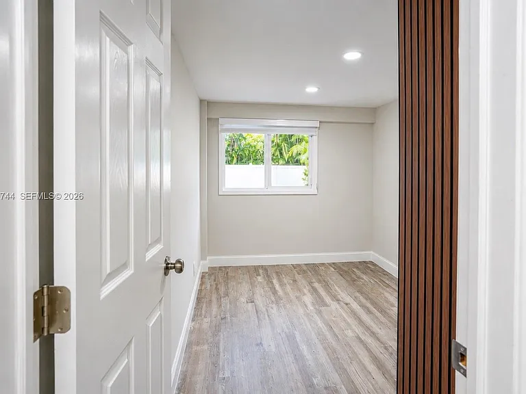 2573 Conroy Dr — Photo 20