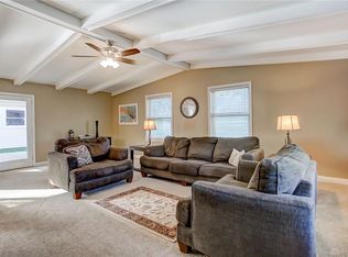 8 Grantwood Dr, Dayton, OH 45449