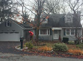 201 Linden Rd, Wayne, NJ 07470
