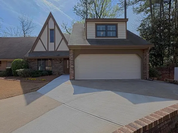 12 Westchester Sq, Decatur, GA 30030