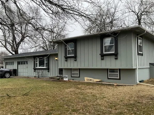 120 N Cedar St, Garnett, KS 66032