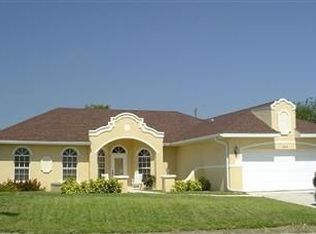 1812 SW 3rd Pl, Cape Coral, FL 33991