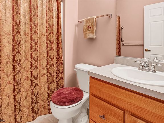 5th image of 18303 Crystal Lakes Dr