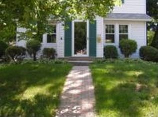 658 S Park Ave, Crown Point, IN 46307