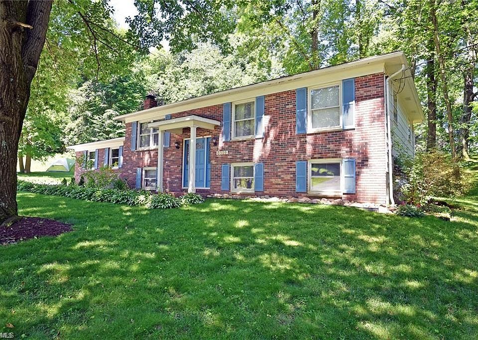 1st image of 8529 Wonderland Ave NW