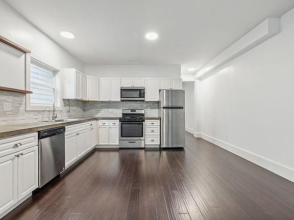 4th image of 1613 Nowland Ave #B