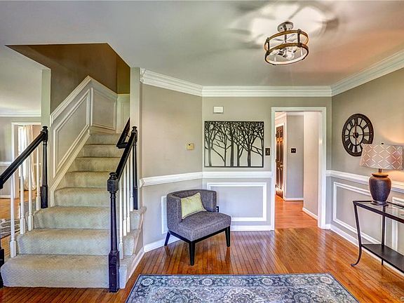 4th image of 5712 Oak Mill Ct
