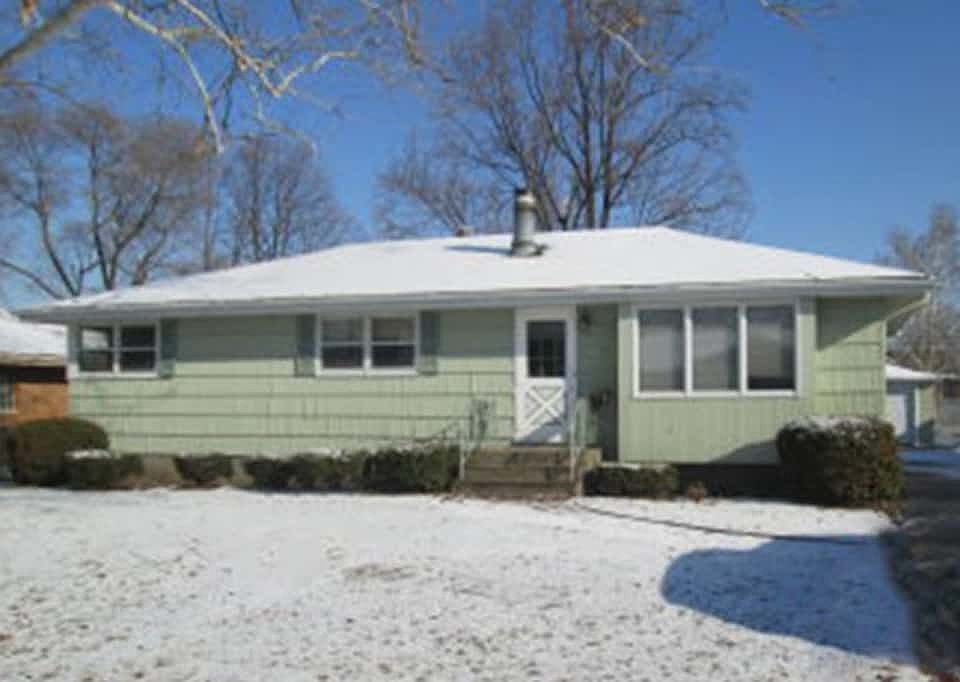 1st image of 344 E 169th Pl