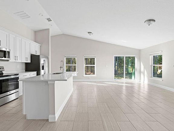 4th image of 1480 Pear Ave