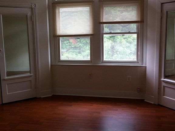 5th image of 123 W Mount Pleasant Ave #A