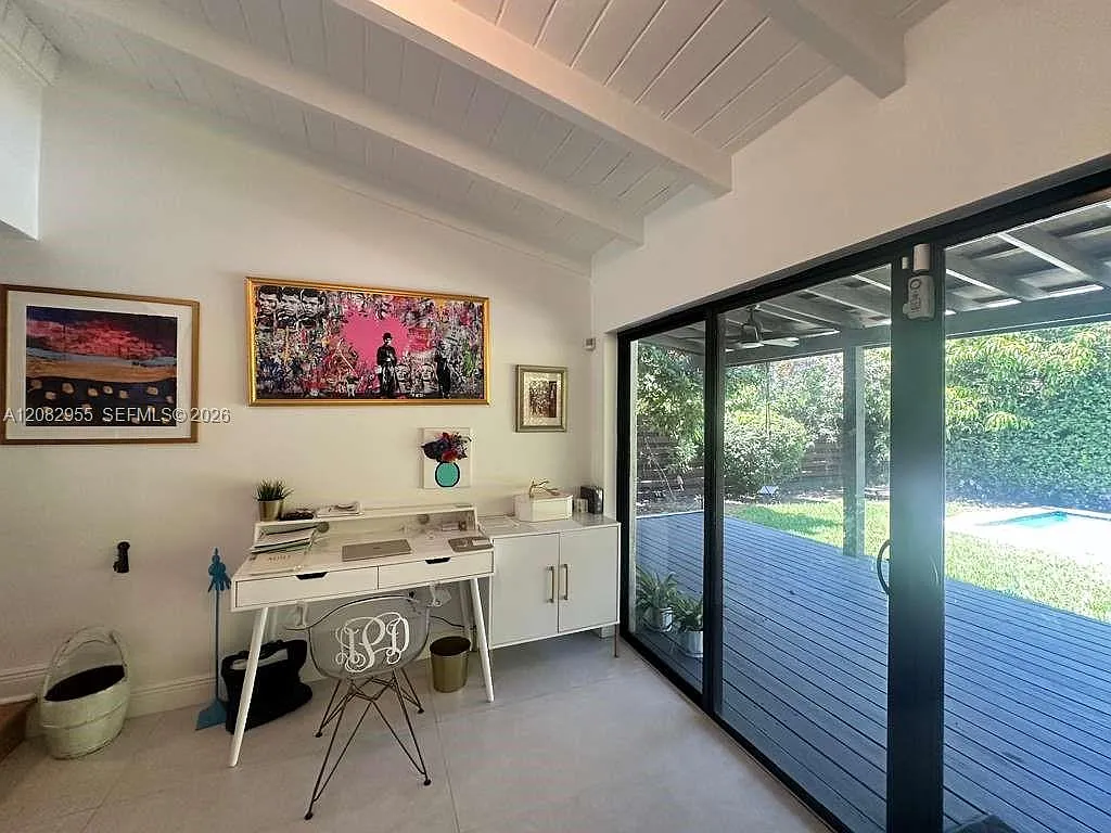 Glen Gables — Photo 3