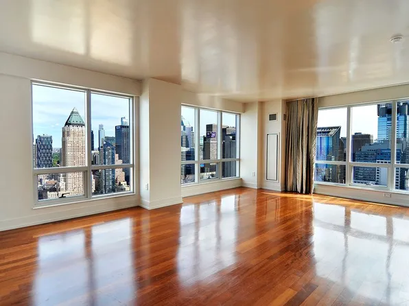 350 West 42nd Street image 1 of 17