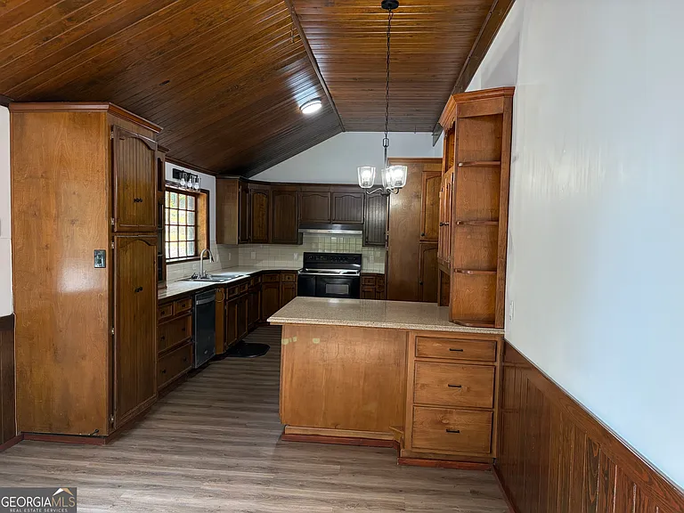 412 Hummingbird Way — Photo 6