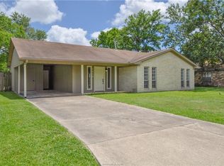 1416 Clement Ct, College Station, TX 77840