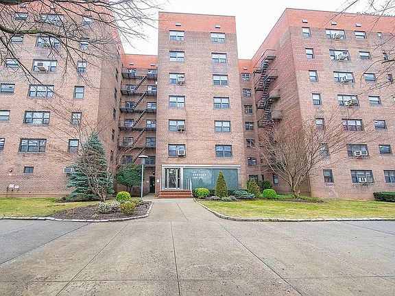 2nd image of 138-20 31st Rd #4J