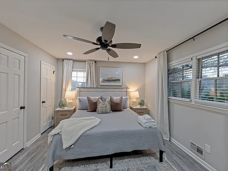 2984 Blackberry Ln — Photo 21