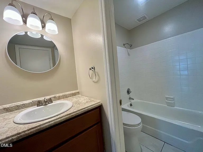 4205 Greencastle Ct #D — Photo 10