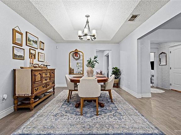 5th image of 1518 Burke Ct