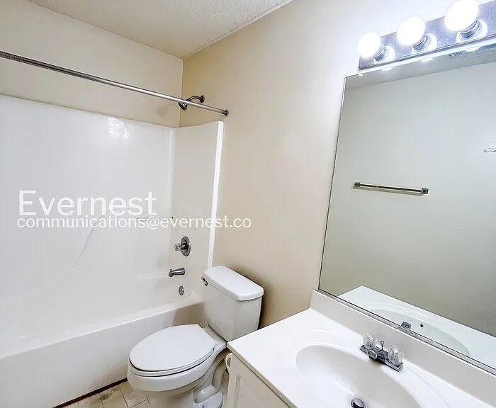 3985 Longhill Station Rd — Photo 8