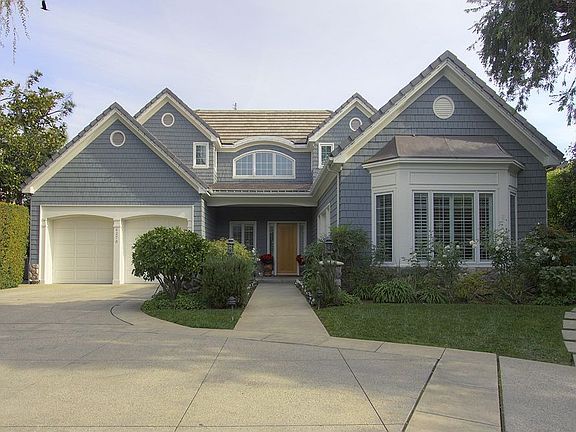 2nd image of 4270 Oakwood Ave