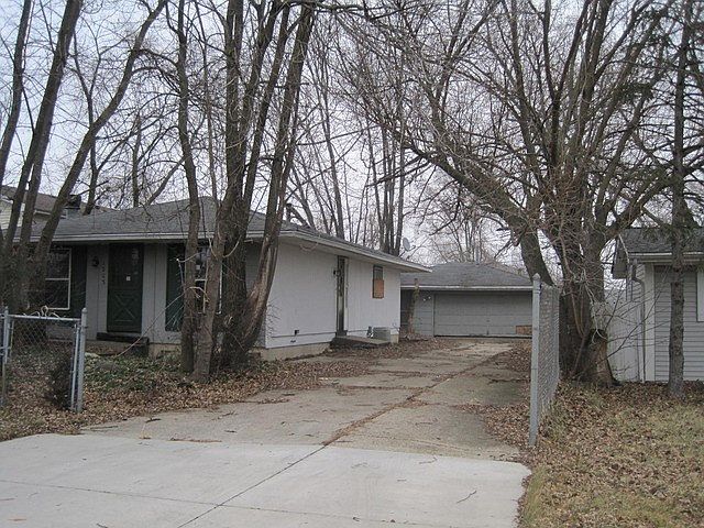 1st image of 1203 Brentwood Dr
