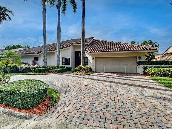 Home For Sale In Broken Sound Country Club