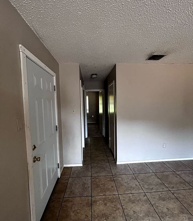 1st image of 513 Tammy Lynn Dr #4