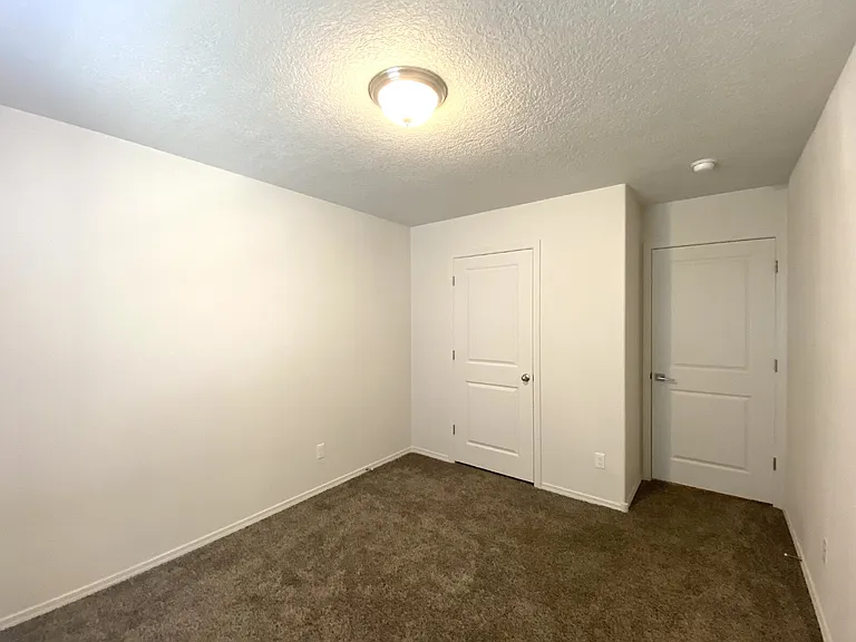 5845 Union Dr NE — Photo 20