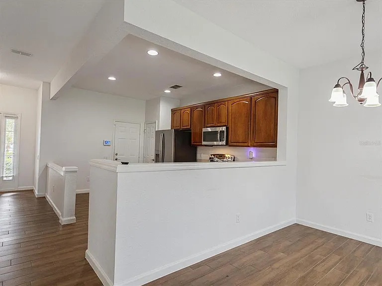 1055 Rock Harbor Ave — Photo 12