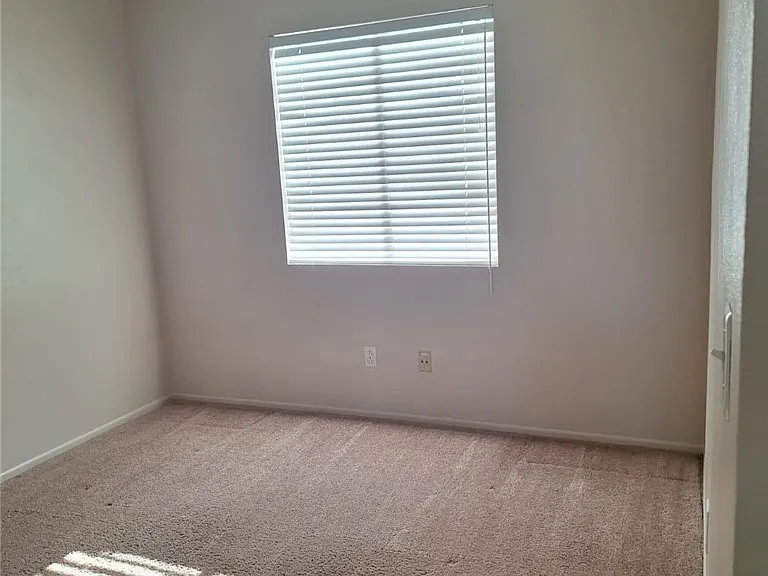 30427 Yosemite Dr — Photo 15