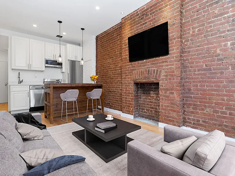 309 E 18th St #G — Photo 4