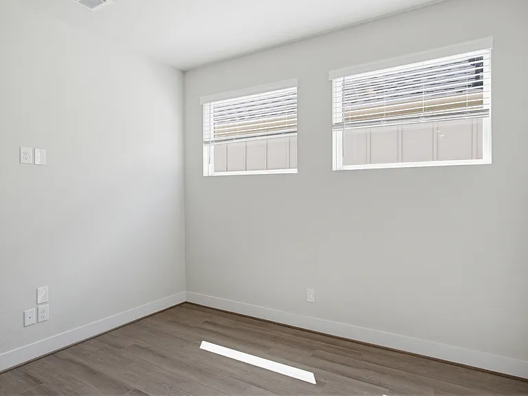 8851 Oakland Rd #27 — Photo 13