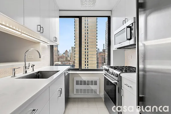 Rented by Casa Blanca Real Estate | media 2