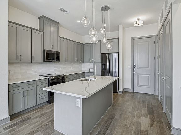 4th image of 2700 Old Denton Rd #4427