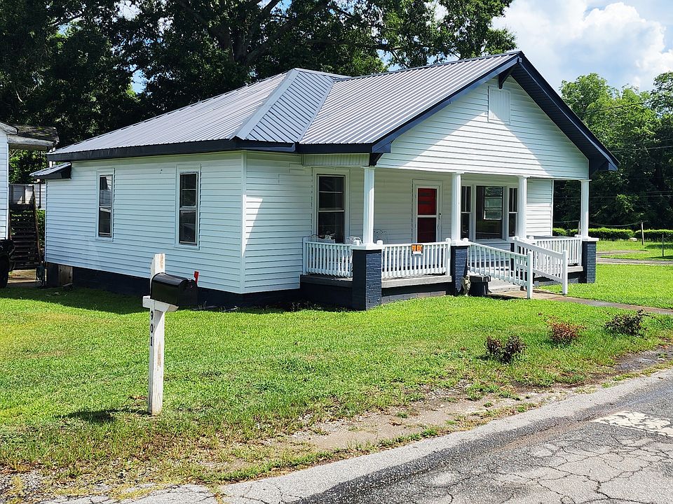 1st image of 901 Cline St