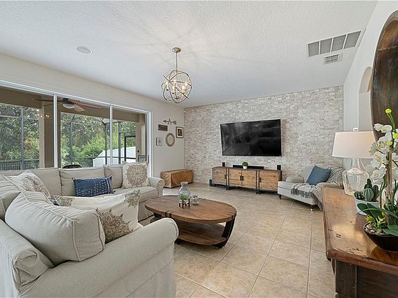 2nd image of 11118 Taeda Dr