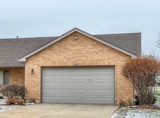 446 Ranch Rd, Elgin, IL 60123