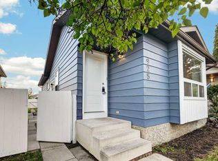 925 NE Erin Woods Dr SE, Calgary, AB T2B 2X1