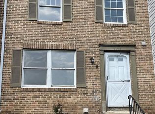 8371 Shady Grove Cir, Manassas, VA 20110