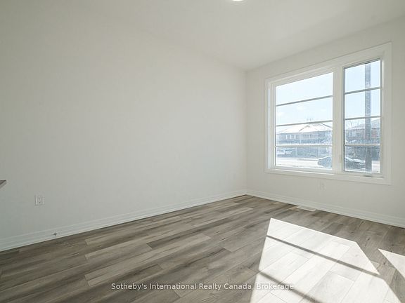 3rd image of 550 Grey St #24