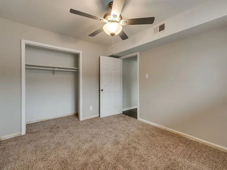 The Blanca Apartments — Photo 22