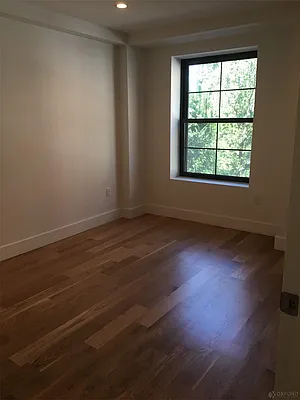 Rented by Oxford Property Group | media 12