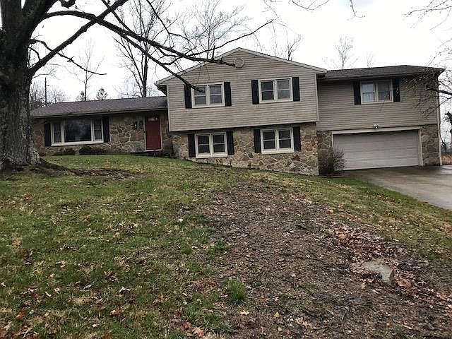 1st image of 1 Applewood Dr