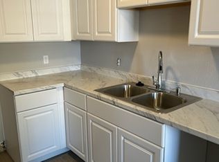 1107 Parkway Ct, Arlington, TX 76010