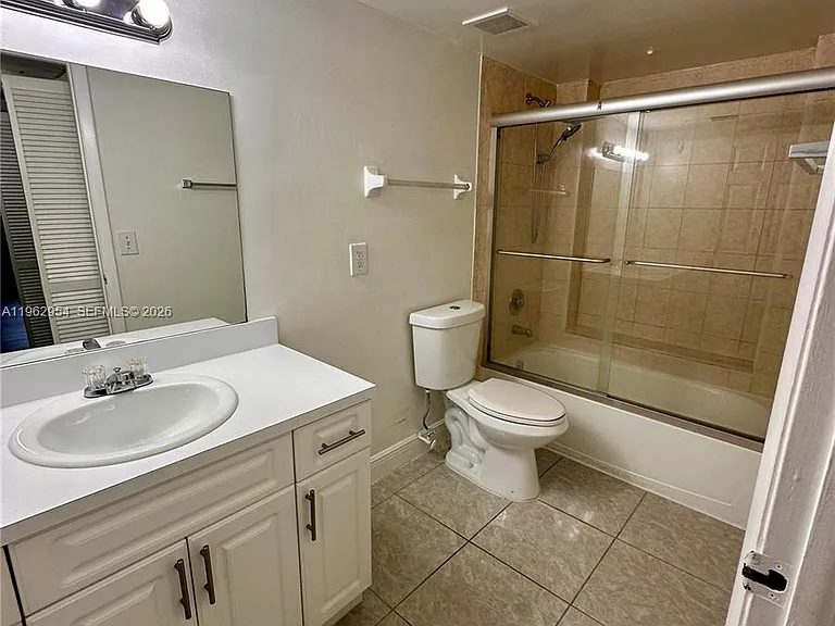 8235 Lake Dr #204 — Photo 15
