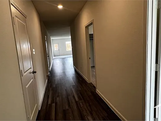 5 bed, 2223 sqft, $3,000 — Photo 3