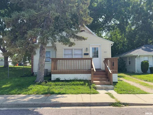3802 N Atlantic Ave, Peoria Heights, IL 61616