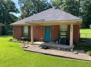 205 Valley Rd, Chickasaw, AL 36611