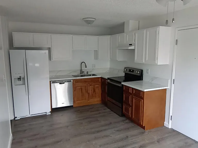 10155 De Soto Way — Photo 4