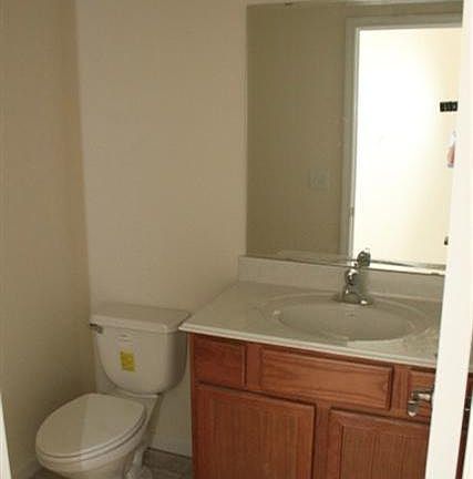 5th image of 805 Isle of Palms Lane